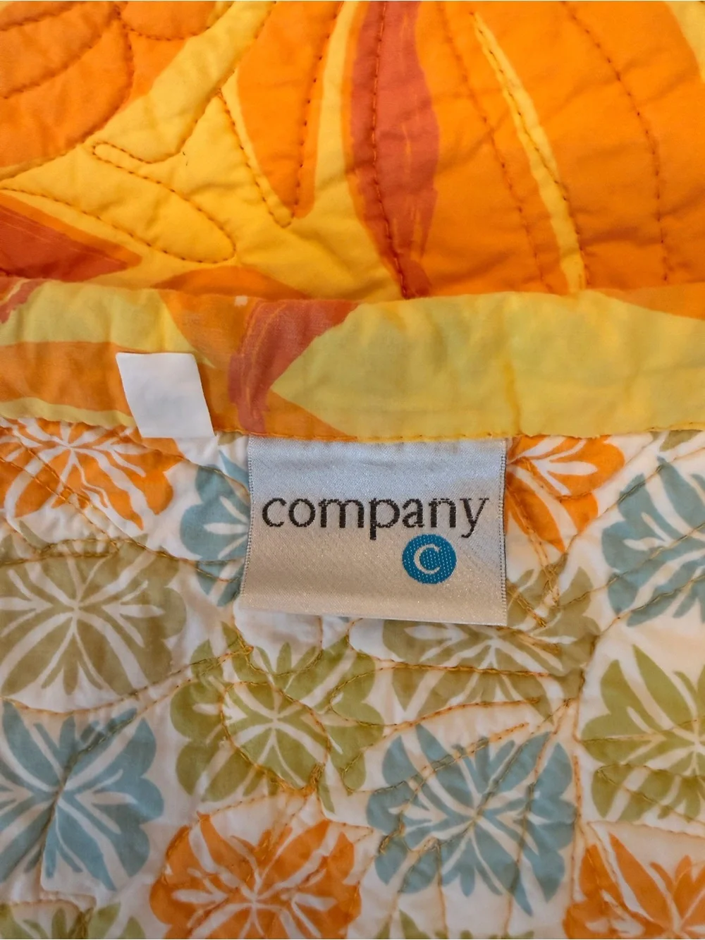 Company C Reversible Twin Comforter and Pillow Sham